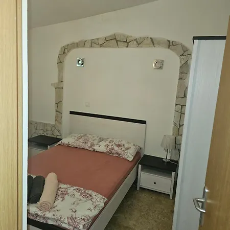 Marko 3 Bedrooms *